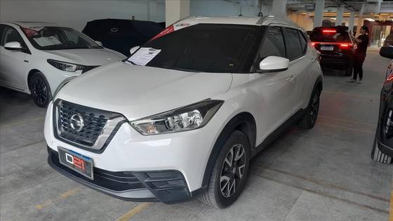 NISSAN KICKS 1.6 16V FLEXSTART S 4P XTRONIC NISSAN KICKS 1.6 16V FLEXSTART S 4P XTRONIC